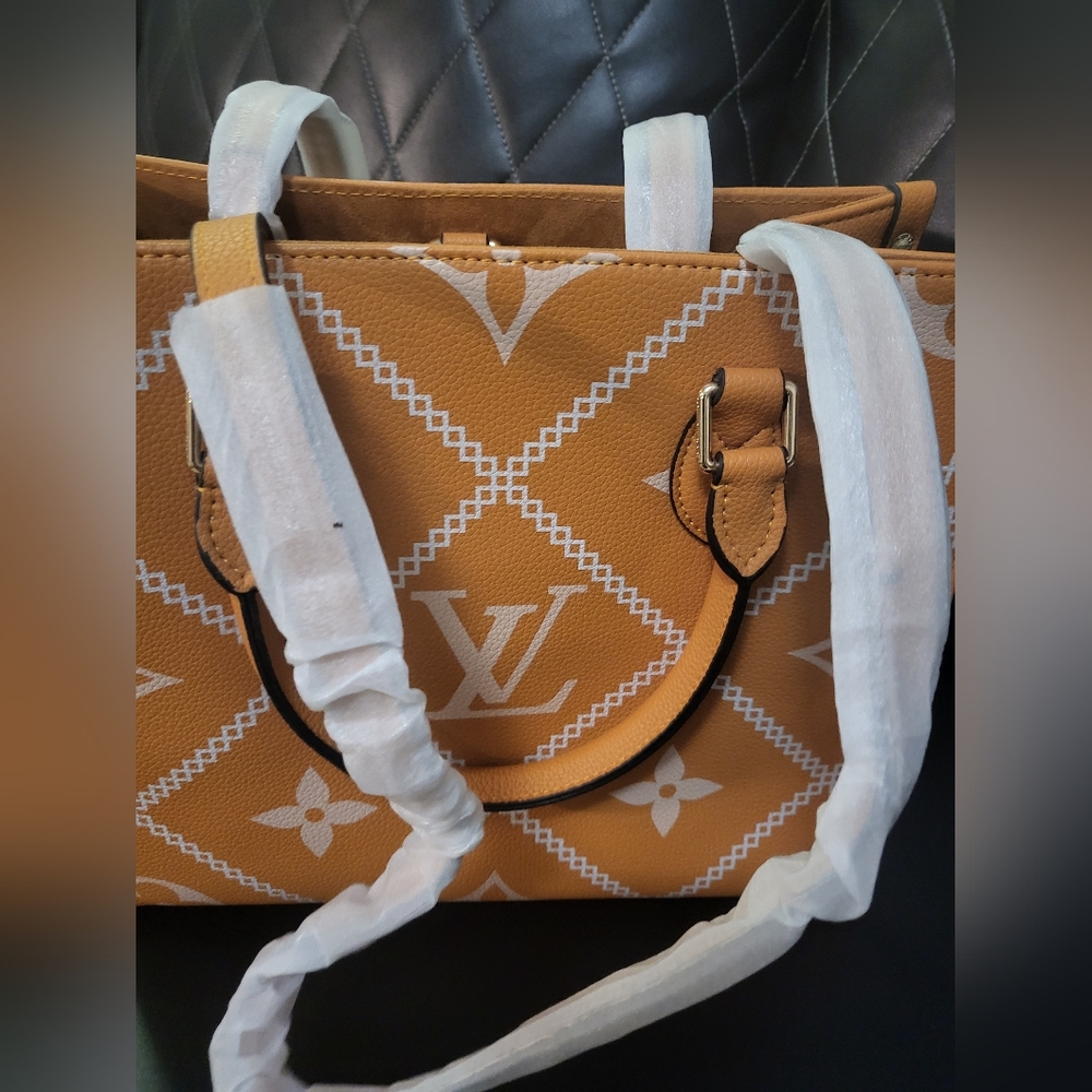 Bag - Picture 12 of 13